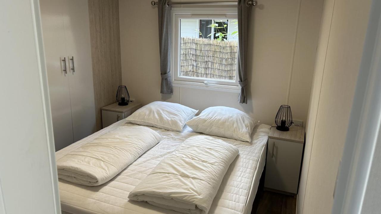 Chalet In De Veluwse Bossen โฮนเดอร์โล ภายนอก รูปภาพ